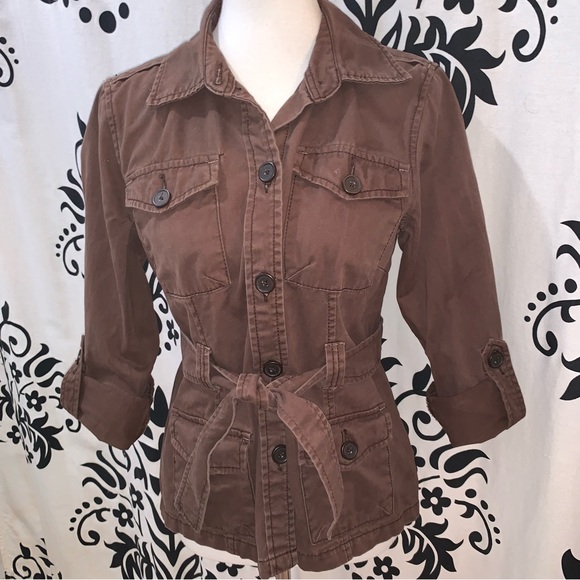 French Cuff Sz M Brown Safari Style Jacket with Patch Pockets and Self Tie Belt - Picture 5 of 10